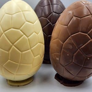 Egg - 19cm - 350g - ** pickup only due to fragile nature**